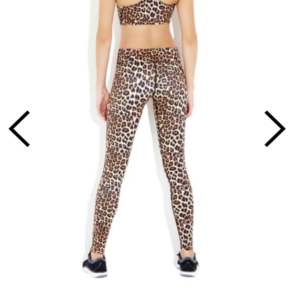 Vie active rockell Leopard leggings size s - Picture 3 of 7